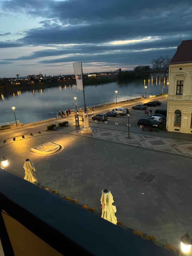 Apartman Loft 72 Slavonski Brod Dış mekan fotoğraf